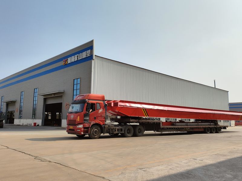 4臺(tái)電動(dòng)單梁起重機(jī)，LD10t-26.53m，發(fā)往浙江交付客戶使用。