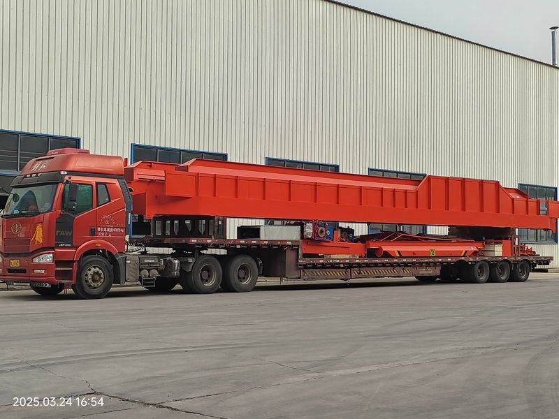 通用橋式起重機(jī) QDXX32/5t—19.5m 電動(dòng)單梁橋式起重機(jī) 2臺(tái) LD10t—16.5m 制作完成，發(fā)往河北石家莊交付客戶使用。